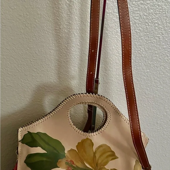 Patricia Nash Moretto Tote With Adjustable Strap and Dust Bag and Care Card - Picture 13 of 13